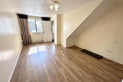 16 Fern Drive, Barry, CF62 7FN