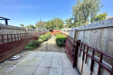 16 Fern Drive, Barry, CF62 7FN