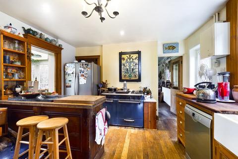 9 Eastern Esplanade, Broadstairs, CT10 1DR