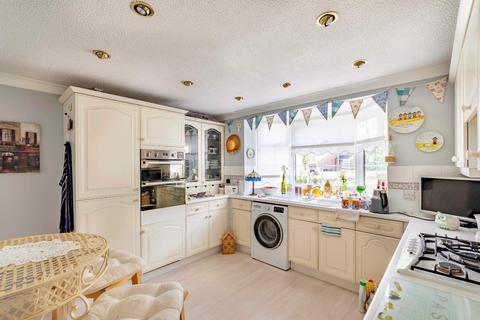 6 Beaufont Gardens, Bawtry, Doncaster, DN10 6RT