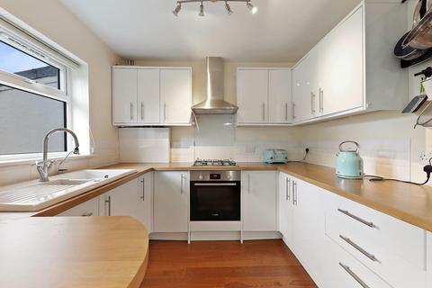 5 Howard Road, London, SE20 8HQ