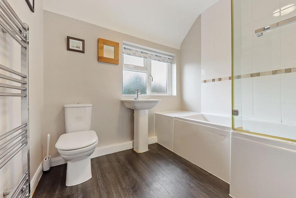 06-JHProp Wpen - 5 Howard Road - 18-medium.jpg