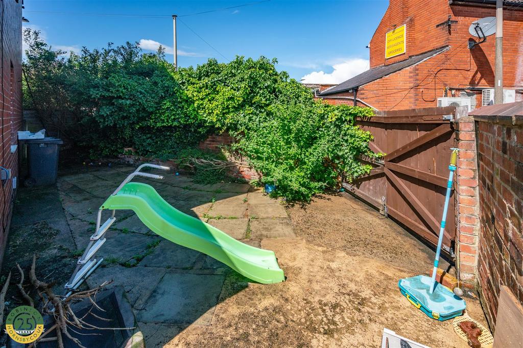 Rear Yard 4