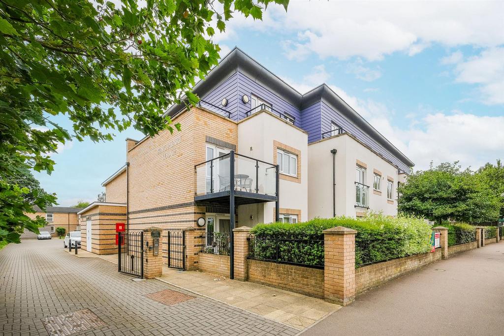Hall Lane, Chingford 1 bed retirement property for sale £280,000