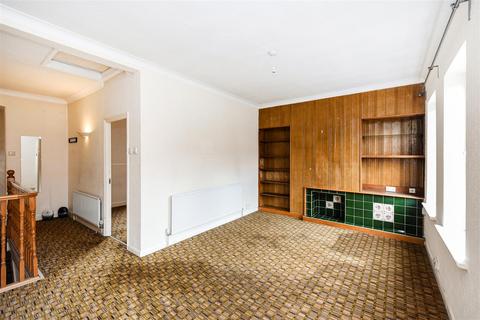 44 Kettlebaston Road, London, E10 7PF