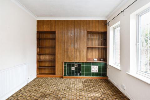 44 Kettlebaston Road, London, E10 7PF