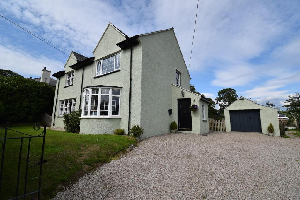 Caernarfon Road, Criccieth 3 bed detached house for sale £485,000