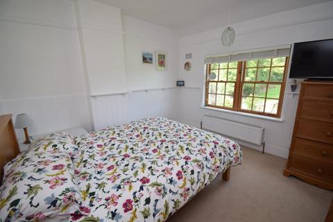 Min Y Nant Caernarfon Road, Criccieth, LL52 0AU