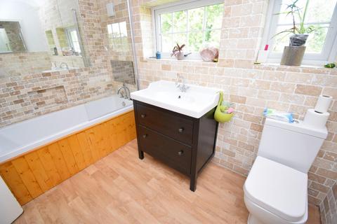 Min Y Nant Caernarfon Road, Criccieth, LL52 0AU