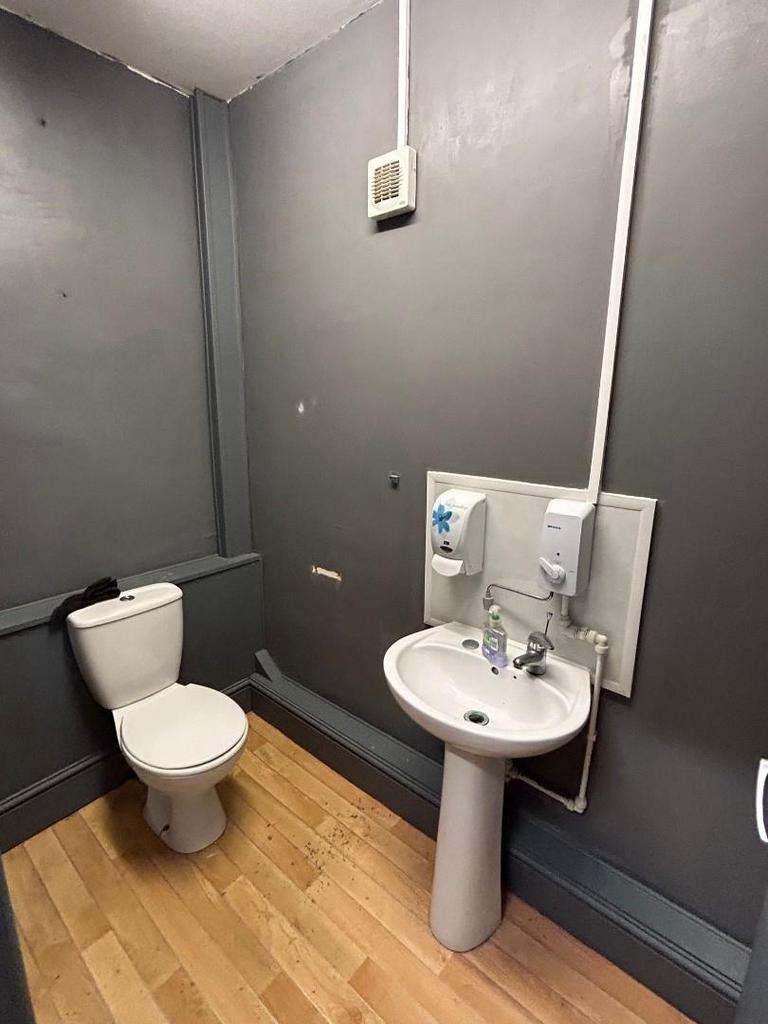 Washroom.jpg