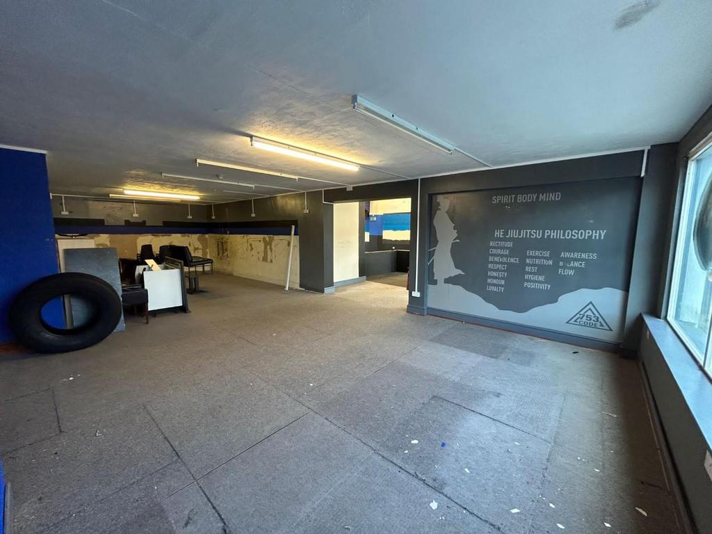 Side Studio 1.jpg