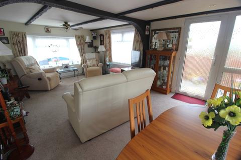 2 bedroom mobile home for sale - Golden Willows, Ickleford, Hitchin, SG5