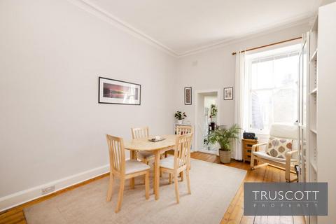 131a Craiglea Drive, Edinburgh, EH10 5PP