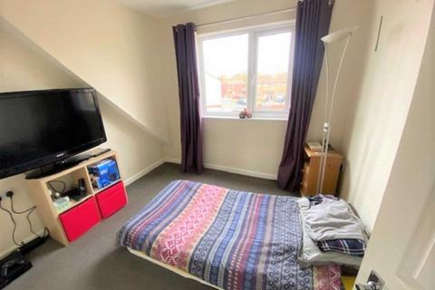 8 Beech Close, Hardwicke, Gloucester, GL2 4YE