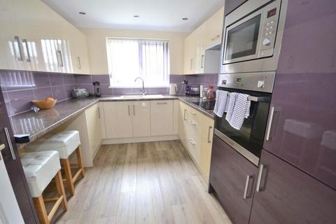 3 bedroom bungalow for sale - The Rydales, North Hull, Hull, East Riding of Yorkshire, HU5 1QD