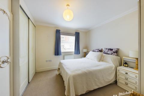 2 bedroom flat for sale - Alder Road, Weston Turville, Buckinghamshire