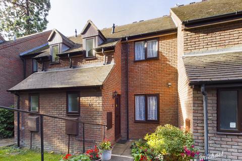 11 Chadbone Close, Aylesbury, HP20 2PS