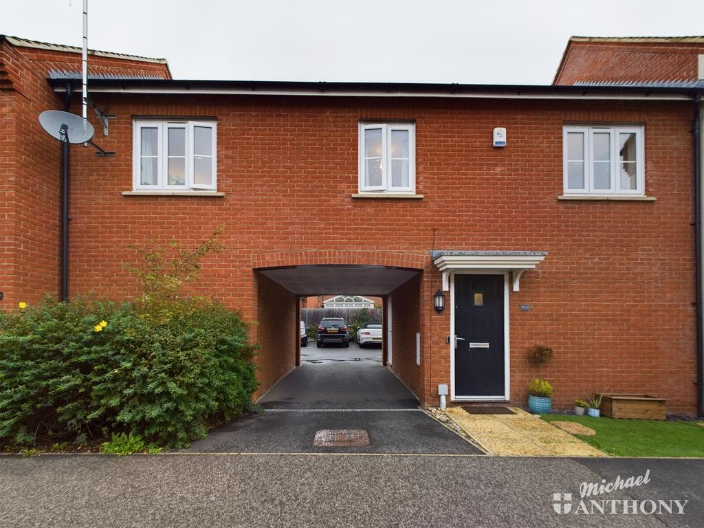 Prince Rupert Drive, Aylesbury 2 bed coach house £250,000