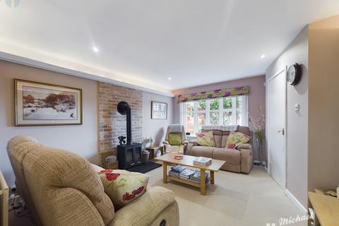 4 bedroom detached house for sale, Thorp Close, Aylesbury, HP21 9YD