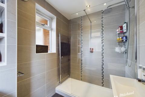 40 Aplin Road, Aylesbury, HP21 9BT