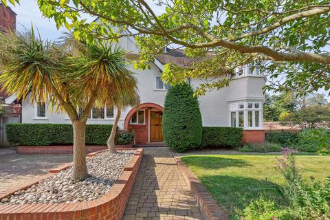2 Westcombe Park Road, London, SE3 7RB