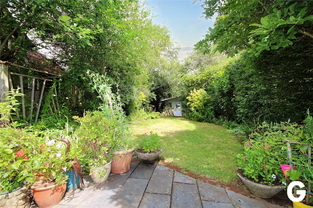 Hightown Road, Ringwood, Hampshire, BH24 4 bed semidetached house for