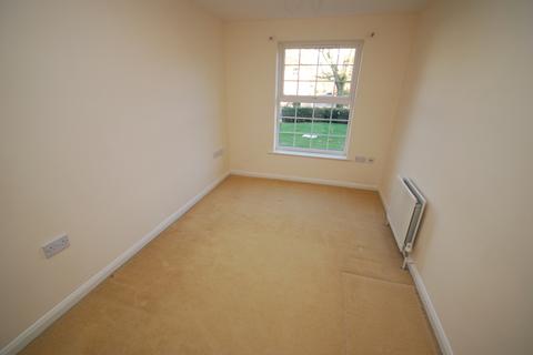 2 bedroom flat to rent - Bridge Court, Bridge Road East, Welwyn Garden City, AL7