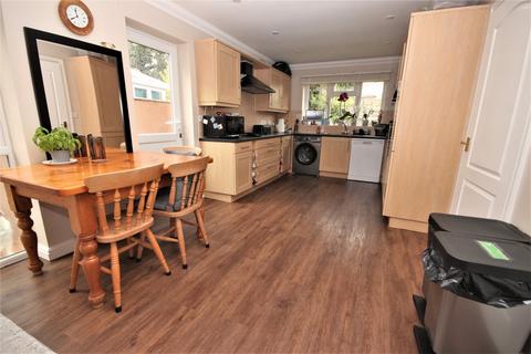 4 bedroom detached house for sale, Springdale Road, Corfe Mullen, Wimborne, Dorset, BH21