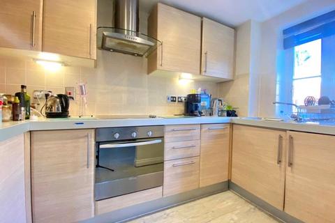 2 bedroom apartment for sale, Marchmont Place, Bracknell, Berkshire, RG12