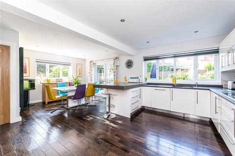 8 Greenmount Close, Greenmount, Bury, BL8 4HN