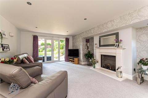 8 Greenmount Close, Greenmount, Bury, BL8 4HN