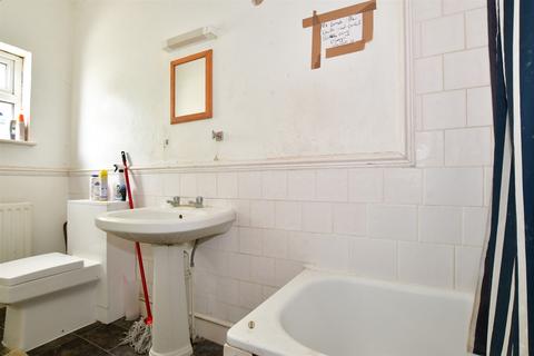 20 Upper Grove Road, Belvedere, DA17 5NU