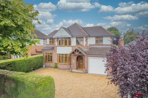 4 bedroom detached house for sale, Hinckley Road, Barwell, Leicestershire