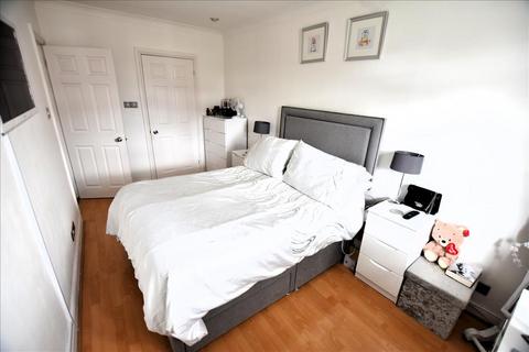 13 Raleigh Road, Feltham, TW13 4LE