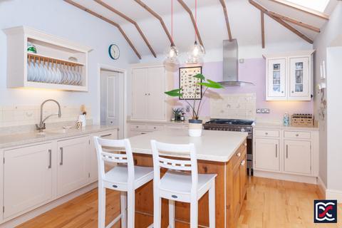 9 Back Lane, Hardingstone, Northampton, NN4 6BY
