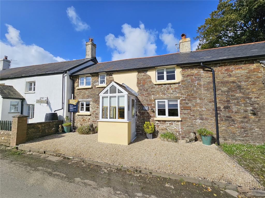 Torrington, Devon 2 bed terraced house £275,000