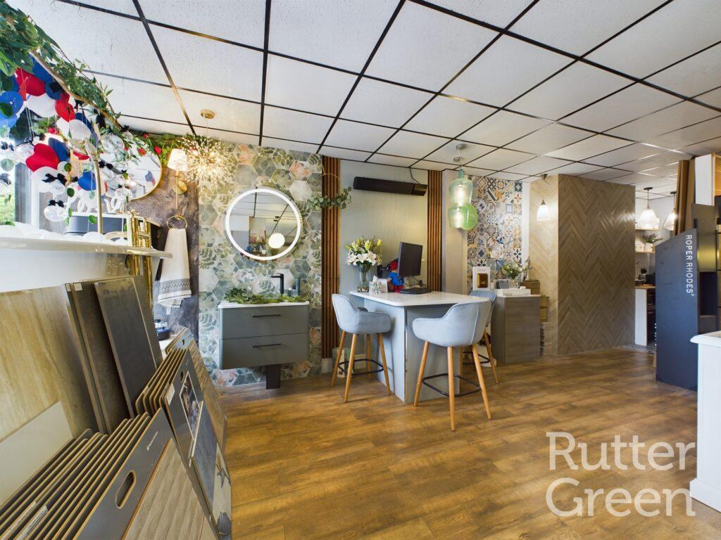 Warrington Road, AshtoninMakerfield, Wigan, WN4 9PL Property to rent £700 pcm (£162 pw)