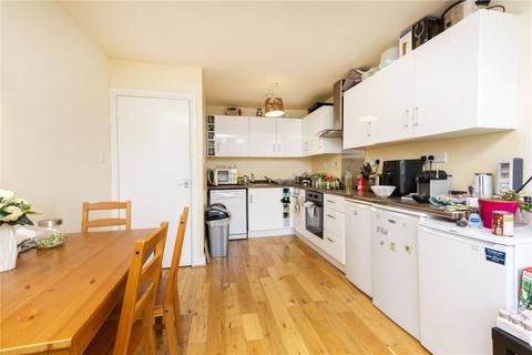 3 bedroom duplex for sale, Hornsey Road, London, N7