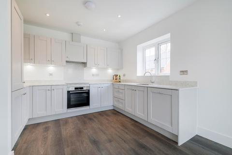 6 Abbey Place, Warfield, Bracknell, RG42 6AZ