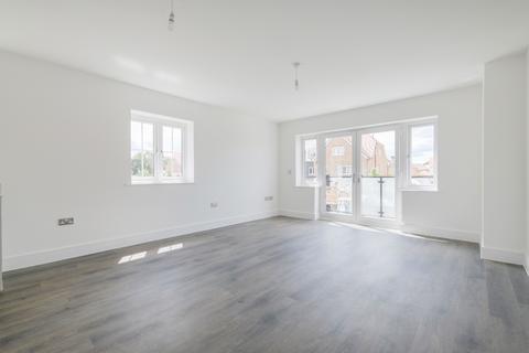 6 Abbey Place, Warfield, Bracknell, RG42 6AZ