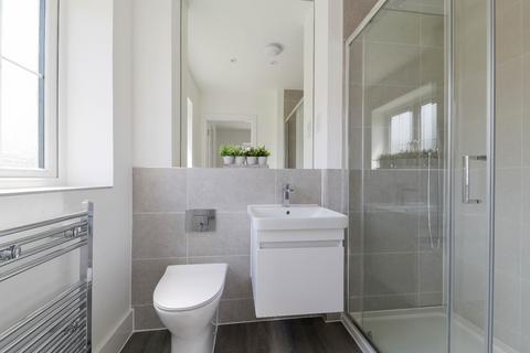 6 Abbey Place, Warfield, Bracknell, RG42 6AZ