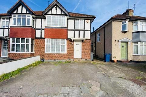 4 bedroom semi-detached house to rent, Edgware, Middlesex, HA8