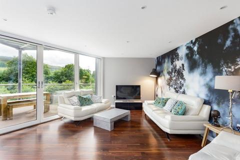 3 bedroom flat to rent, Swanston Drive, Fairmilehead, Edinburgh, EH10
