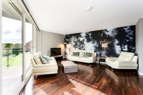 3 bedroom flat to rent, Swanston Drive, Fairmilehead, Edinburgh, EH10