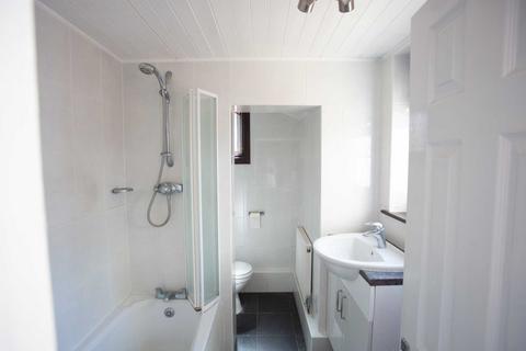 96 Gordon Road, Rochester, ME2 3HL