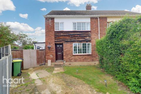 9 Brookside, Hockley, SS5 4EW