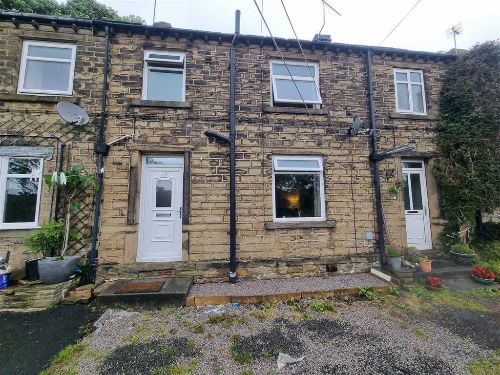 North Road, Kirkburton, Huddersfield 2 bed terraced house to rent £