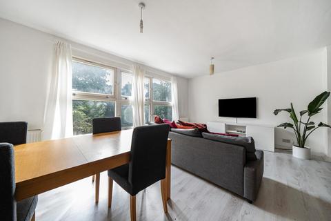 7 Morecoombe Close, Kingston Upon Thames, KT2 7JQ