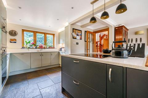 39 Bartholomew Close, Ducklington, Witney, OX29 7UJ