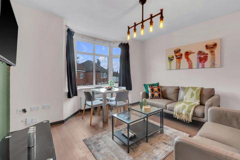 undefined, Ash Road, Leeds